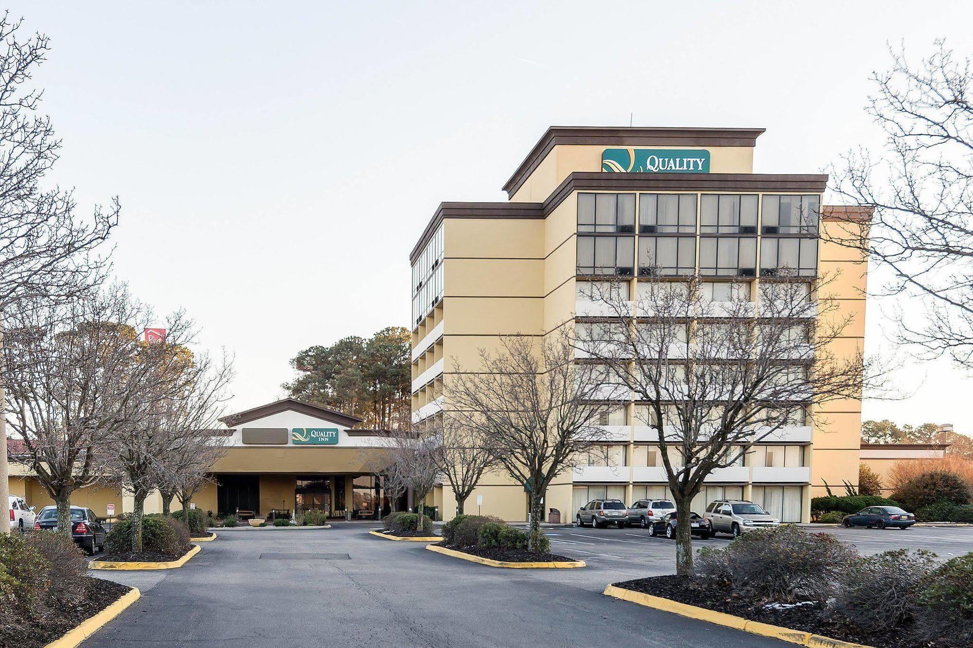 Quality Inn Near Hampton Coliseum Exterior photo